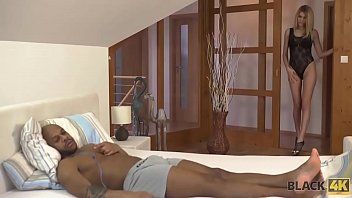 Play The young woman wears white lacy underwear and wants to do oral xxx too