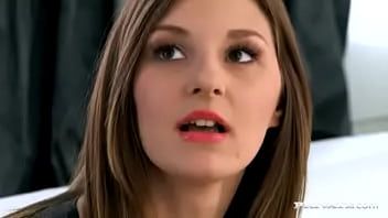Play The hot Spanish woman is plump and big