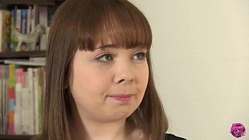 Afspelen Ze wil pornoactrice worden, maar ze heeft tot die tijd nog veel lullen om aan te zuigen