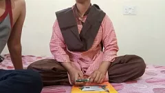 Riproduci Desi College Cutie sperimenta un creampie hardcore in posizioni a pecorina e cowgirl