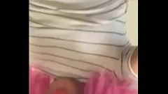 Reproducir Thot Thot fuma y muestra su gran culo