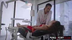 Reproducir Encuentro dentista hardcore: mamada inolvidable de Amber Summer en 1080p