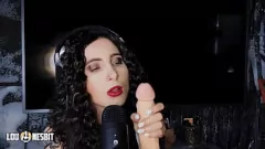 تشغيل الديوث الألمانية الديوث ASMR مع Lou Nesbit و Lia Louise