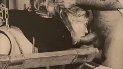 Riproduci Schiavitù vintage lesbica: una passione nascosta