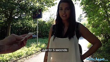 Abspielen Chloe hat dafür bezahlt, mit einem geilen Fremden Sex in der Öffentlichkeit zu haben