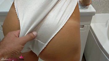 Abspielen Super schöne Amateurin mit sexy Titten wird von hinten eingedrungen