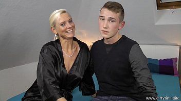 Play Blonde milf who swallows free and has sex in pussy with a young man