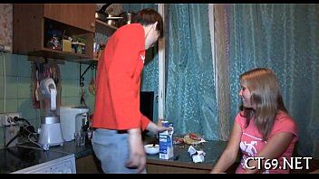 Riproduci Film XXX con giovani contadini che fanno sesso come dilettanti 2018
